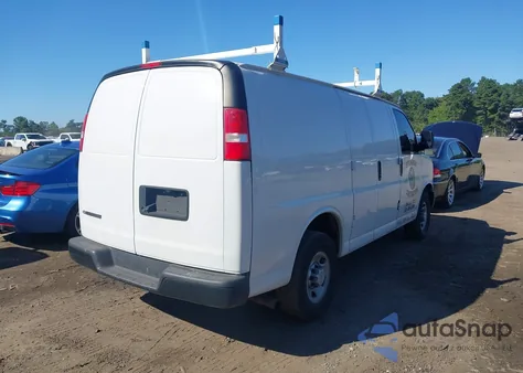 2018 Chevrolet Express 2500 Work Van из США, поврежденный, VIN 1GCWGAFG8J1339861